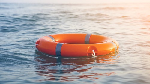 What to do if your boat is sinking