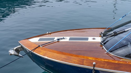 What’s the best varnish for your yacht?