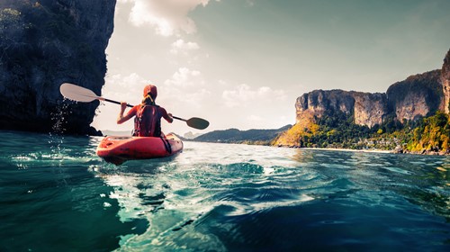 7 Items You Need To Have On Your Kayak