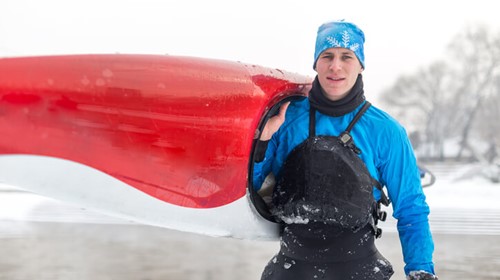 A guide to the best winter kayaking clothing