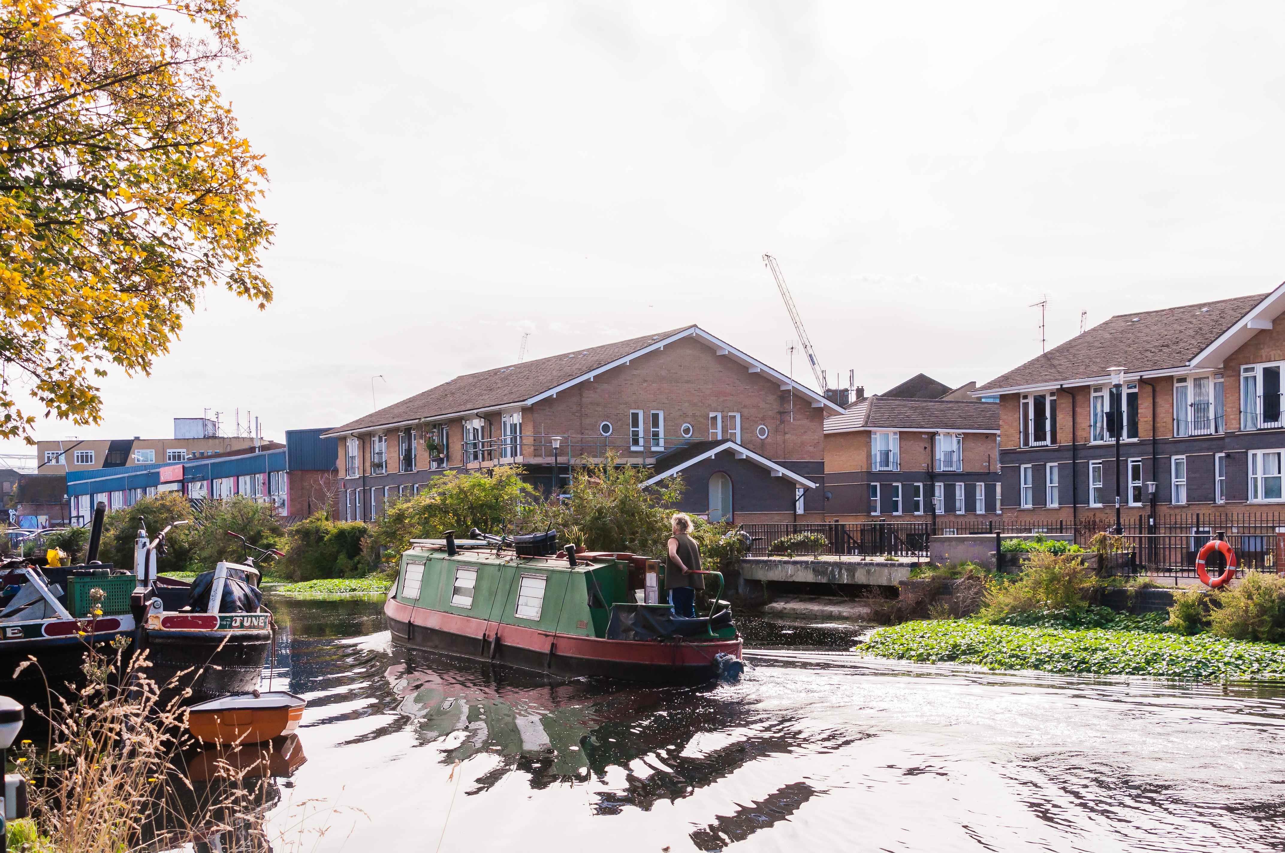 7 canals for widebeam boats in the UK