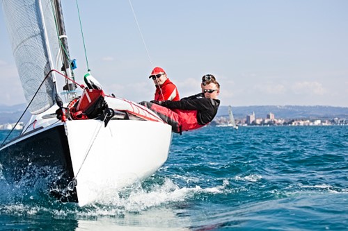 dinghy racing crew sailing